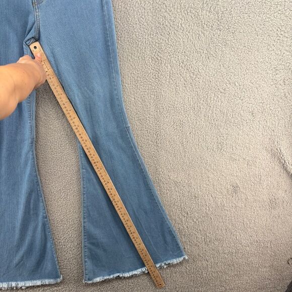 Judy Blue High Rise Raw Hem Flare Jeans Light Wash Stretch Denim Size 1 (25) - Picture 7 of 14